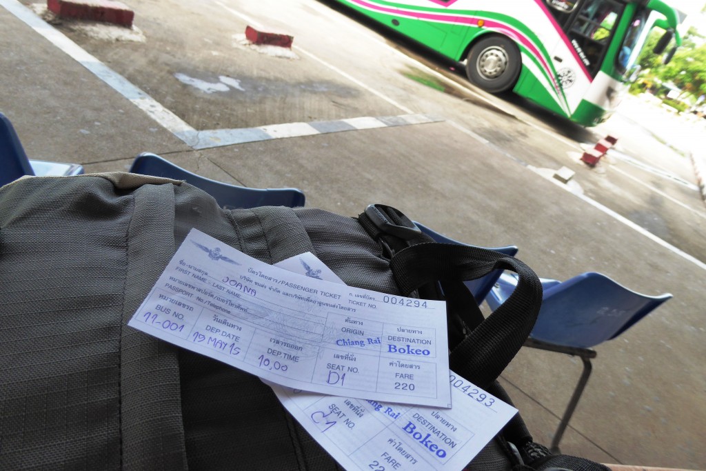 Bilhetes para o Thai-Lao Internatinal Bus