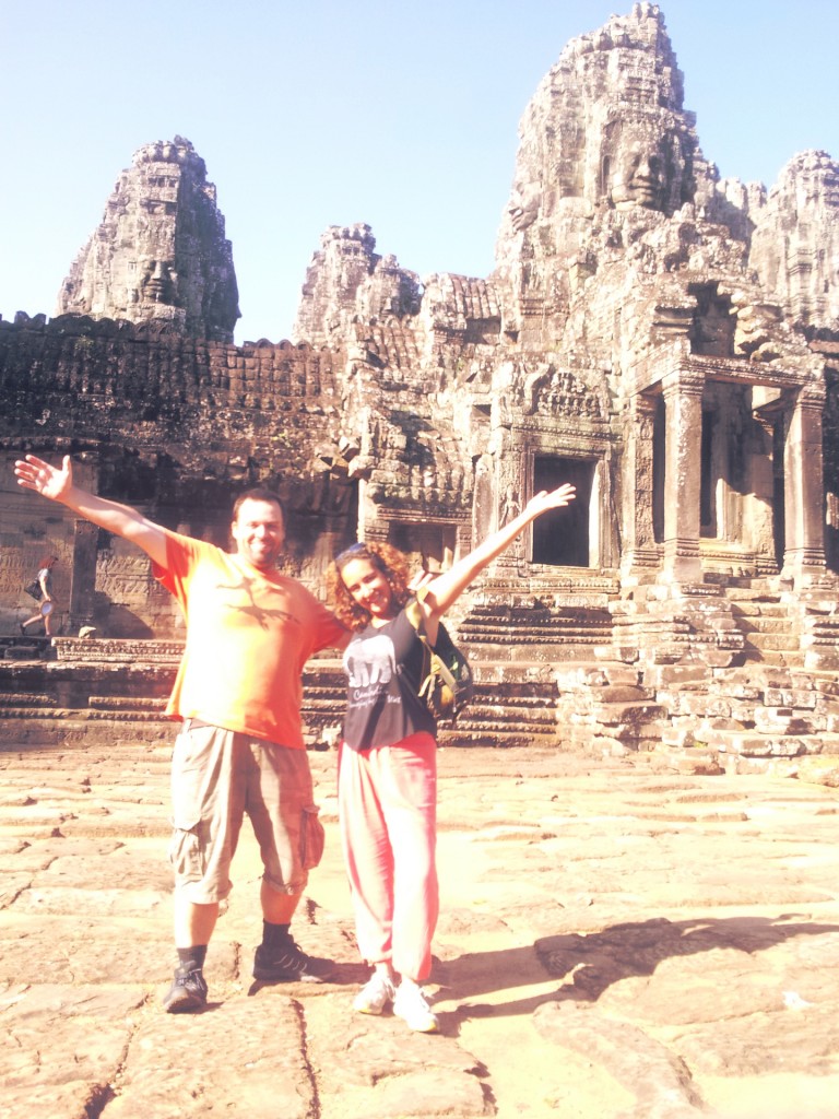 Templo Bayon no Complexo Angkor, Cambodja