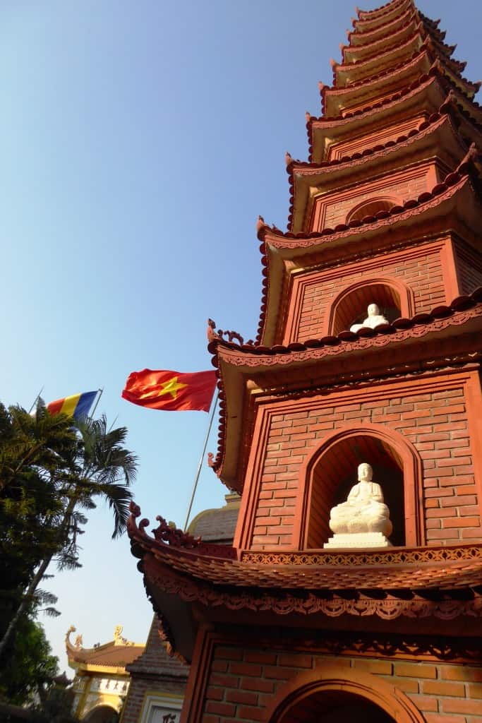 O Pagode Tran Quoc de Hanói